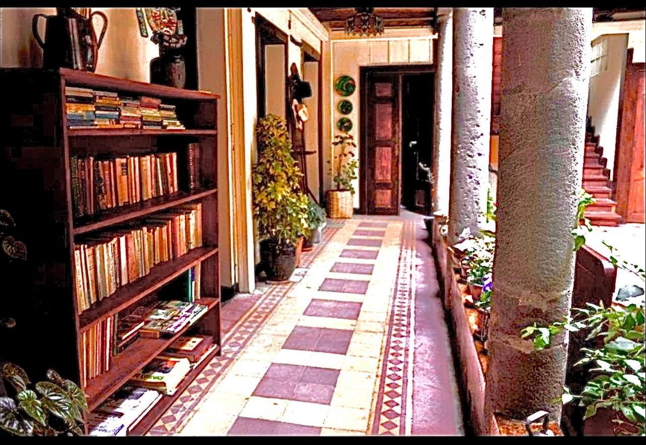Hotel Cantuna กีโต ภายนอก รูปภาพ