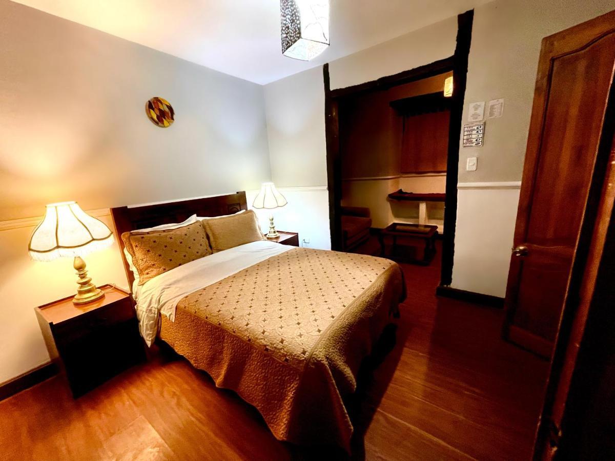 Hotel Cantuna กีโต ภายนอก รูปภาพ